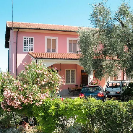 Anna 141s Appartamento Vasia